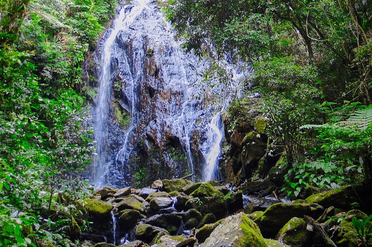 Itaóca: um destino com muitas cachoeiras, grutas e abismos